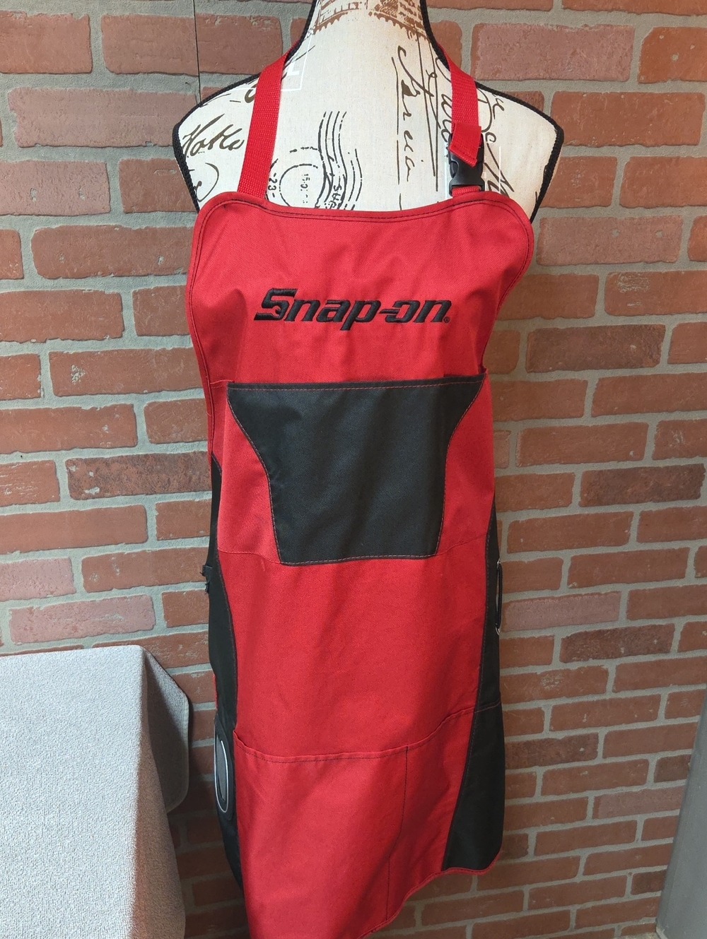 Snap-on Red & Black Utility Apron